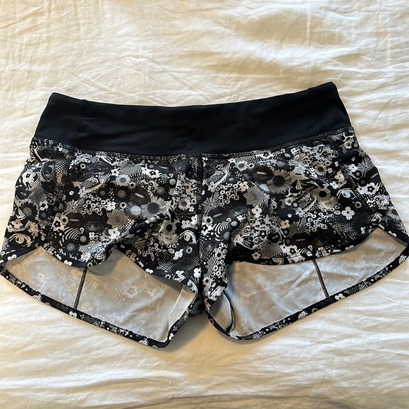 lululemon athletica Pants - Limited edition seawheeze lululemon shorts (2017)